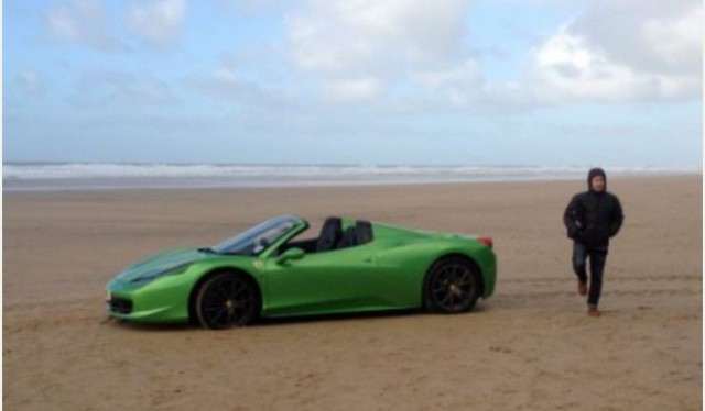 Ferrari 458 Spider Stranded on Exeter Beach