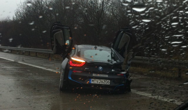 BMW i8 Crashes in Germany