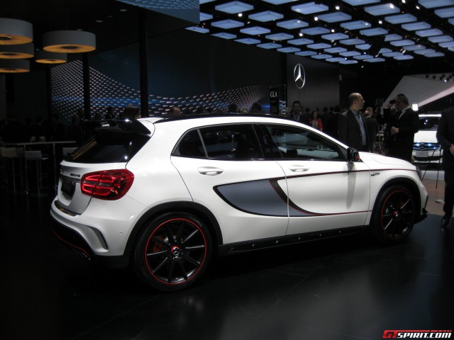 2014 Mercedes-Benz GLA 45 AMG 