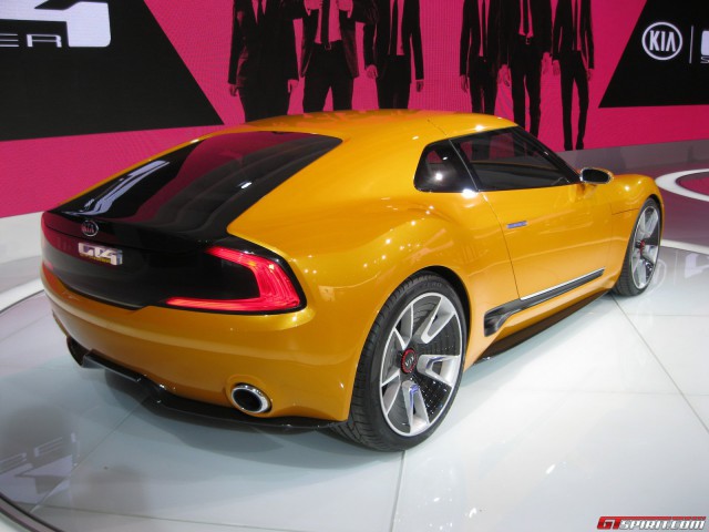 Detroit 2014: Kia GT4 Stinger Concept