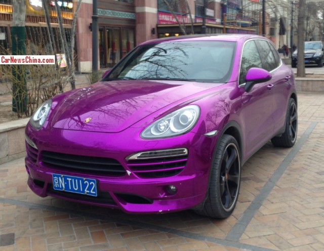 Bright Purple Wrapped Porsche Cayenne Spotted in Beijing