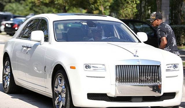 Jamie Foxx Spotted Driving in Stunning White Rolls-Royce Phantom