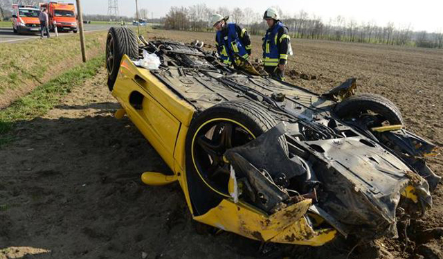 Yellow Ferrari F355 Crashes in Germany