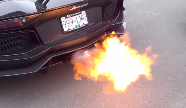 Video: Pur Lamborghini Aventadors Spits Flames in Vancouver!