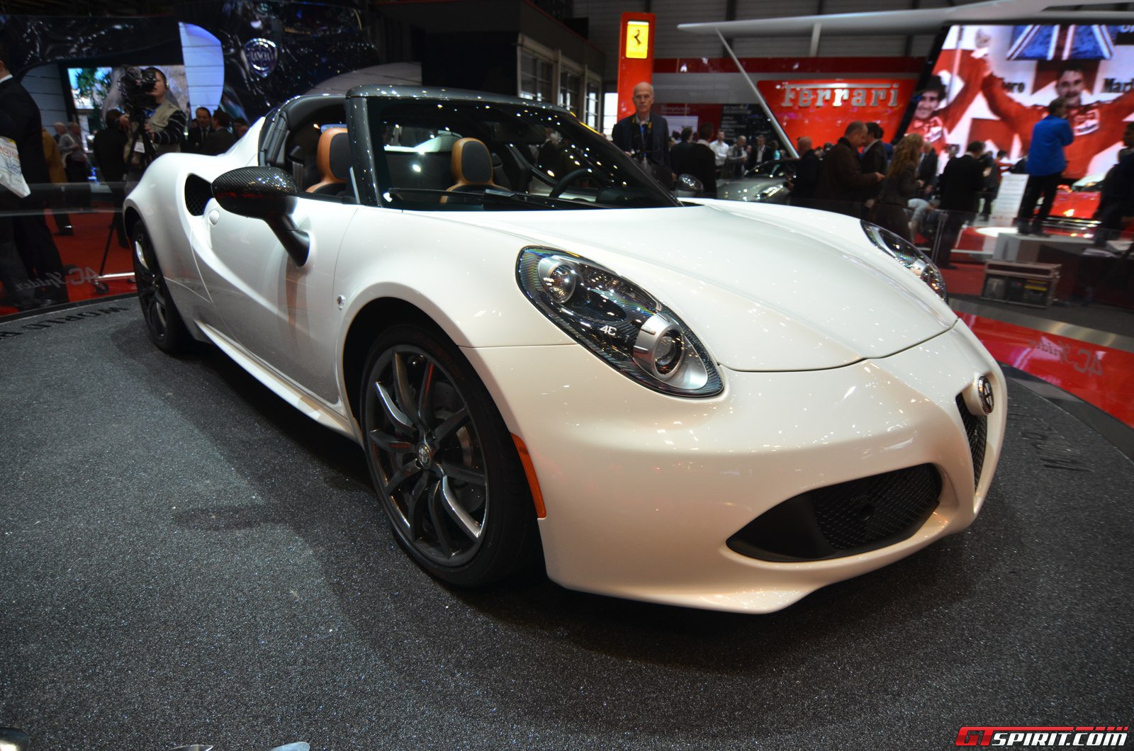 2014 Alfa Romeo 4C Spider Concept