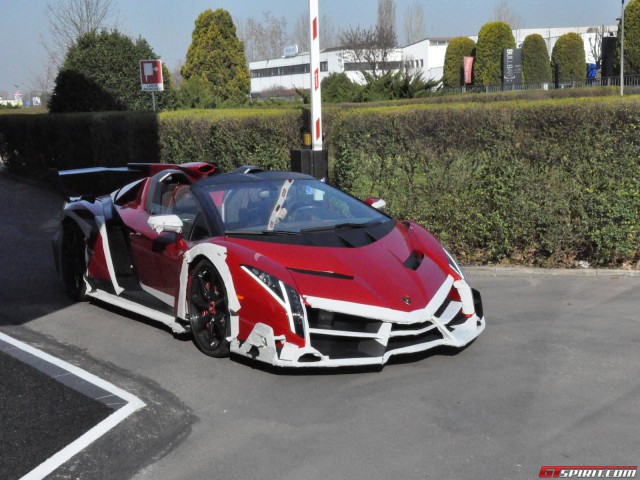 lamborghini-veneno-roadster