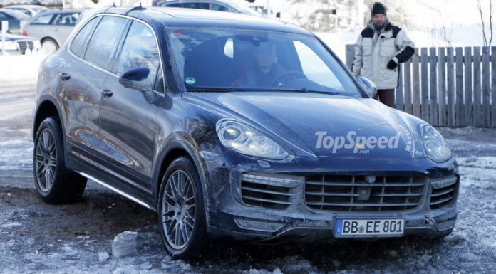 Facelifted Porsche Cayenne Turbo Spotted