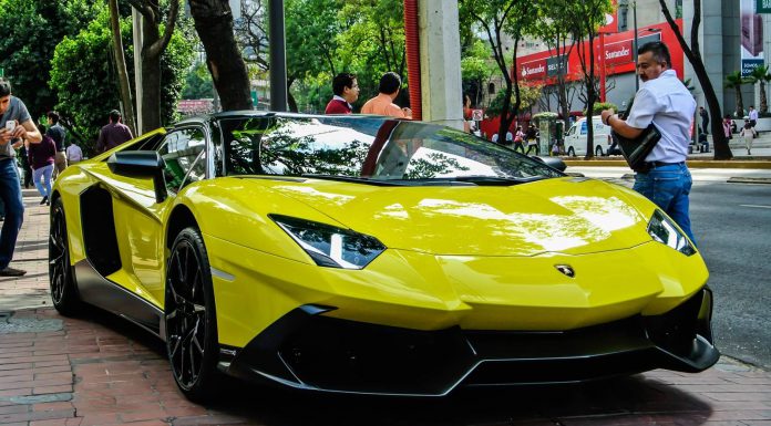 Lamborghini Aventador LP720-4