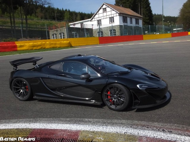 Video: McLaren P1 in Full Action at Spa Francorchamps