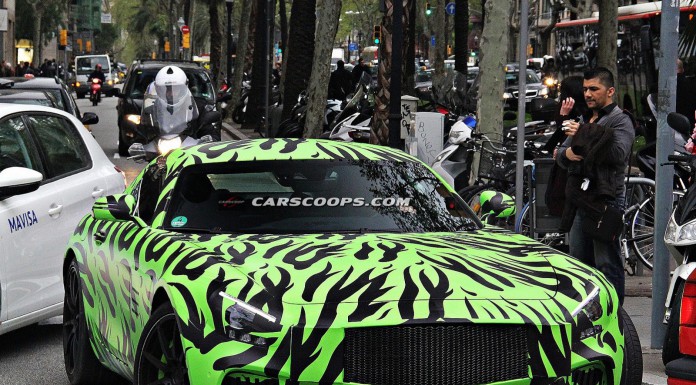 2016 Mercedes-Benz AMG GT Tests in Bright Green Camo