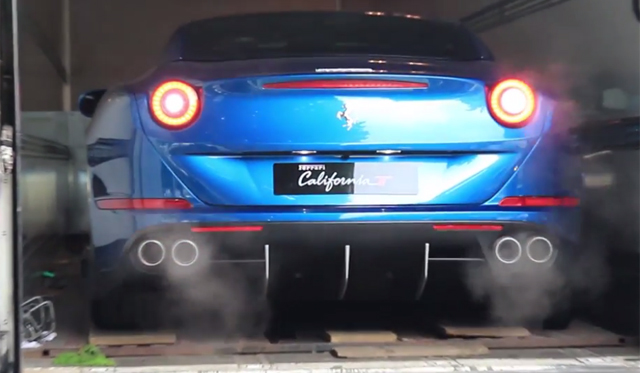 Video: Two Ferrari California Ts Spotted in Paris