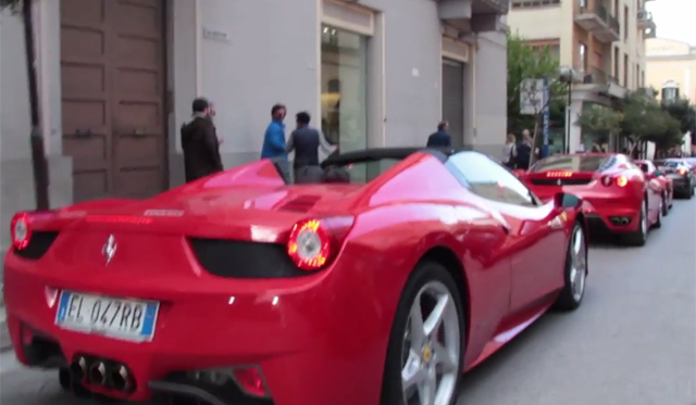 Video: Ferrari 458 Spider vs F430 Rev Battle!
