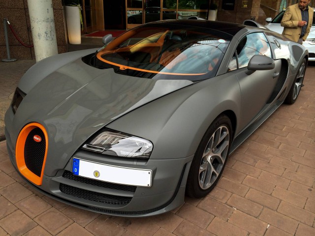 Matt Grey Bugatti Veyron Grand Sport Vitesse