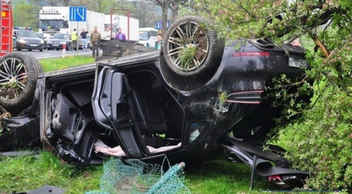 Porsche Macan Turbo Destroyed After Polish Crash