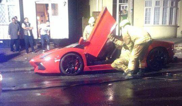 Rosso Mars Lamborghini Aventador Roadster Petrol Bombed in London