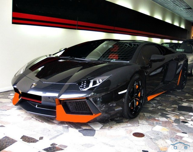 Gorgeous Halloween-Inspired Lamborghini Aventador For Sale