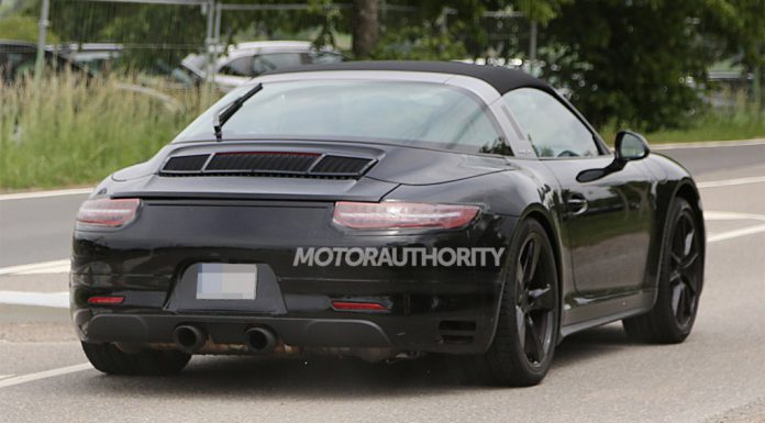 Possible Porsche 911 Targa GTS Spied