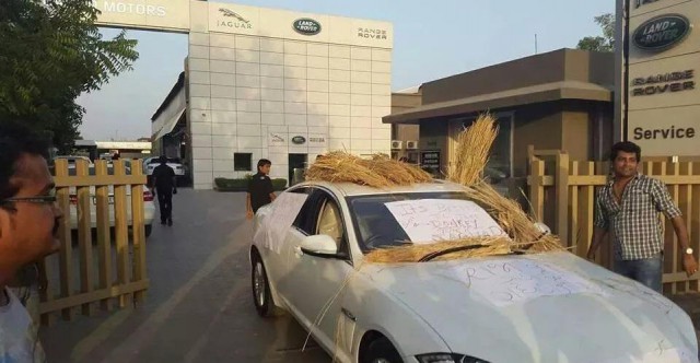 Indian Jaguar XF Owners Insists Donkeys are Better!
