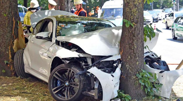 BMW M4 Crashes into a Tree in Munich