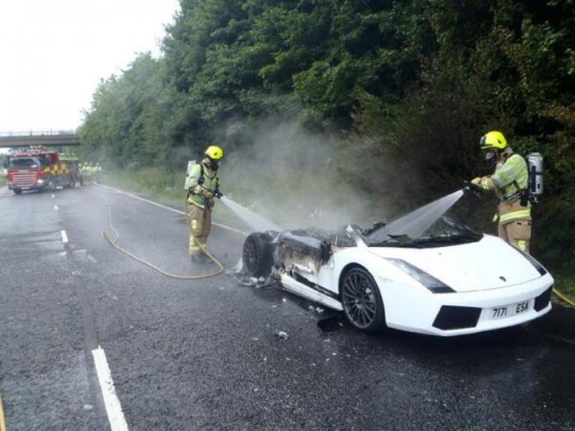 White Lamborghini Gallardo Superleggera