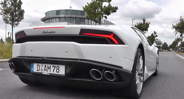 Video: Full Throttle in Lamborghini Huracan