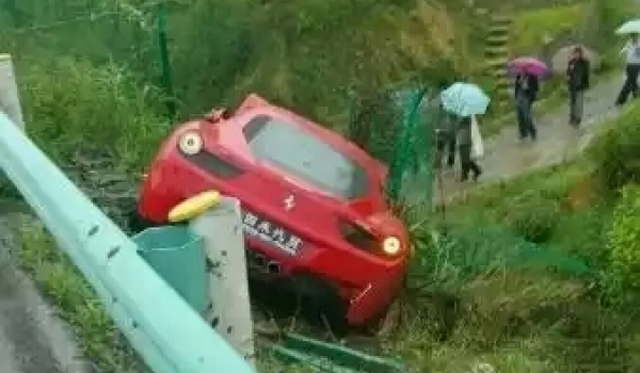 Ferrari 458 Italia Flies Off Chinese Highway