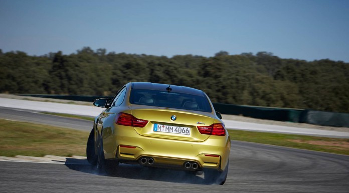 2014 BMW M4 Laps Nurburgring in 7 Minutes 52 Seconds