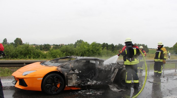 Orange Lamborghini Aventador Destroyed by Fire on Autobahn Gallery