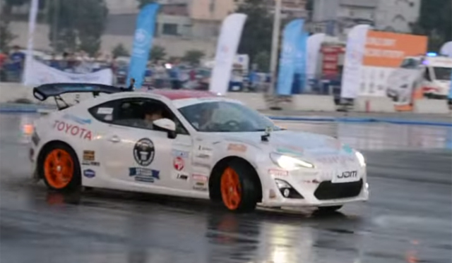 Video: Toyota GT86 Sets New Drifting World Record