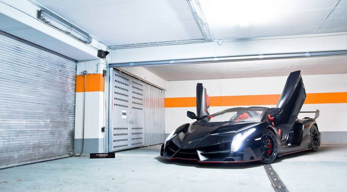 Photo Shoot with the Lamborghini Veneno Roadster