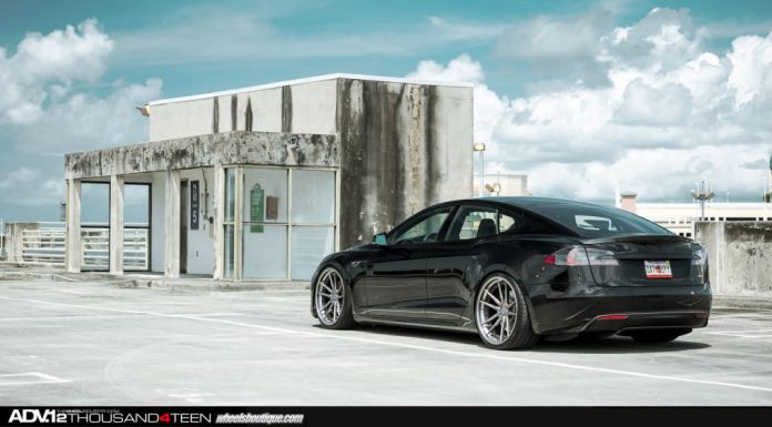 Tesla Model S Rolling on ADV.1 Wheels!