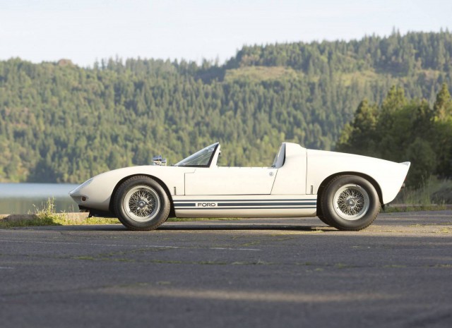 1965 Ford GT40 Roadster Prototype