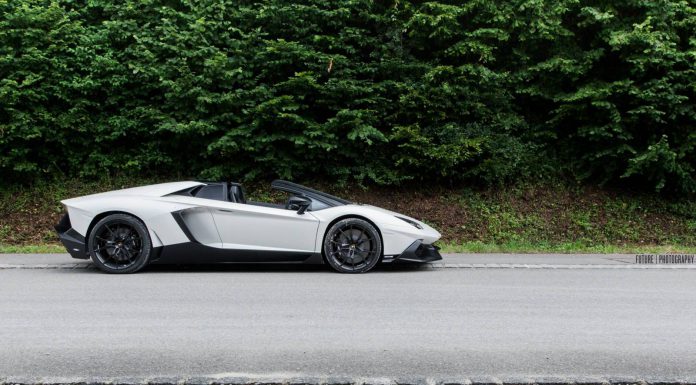 Bianco Lamborghini Aventador Roadster 50th Anniversario 