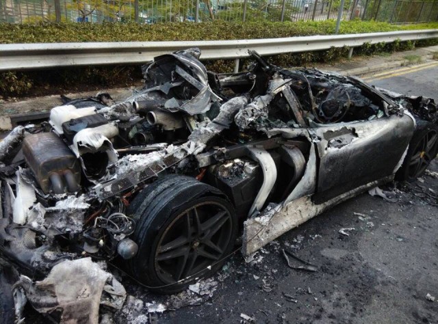 Ferrari F430 Burns to the Ground in Hong Kong 