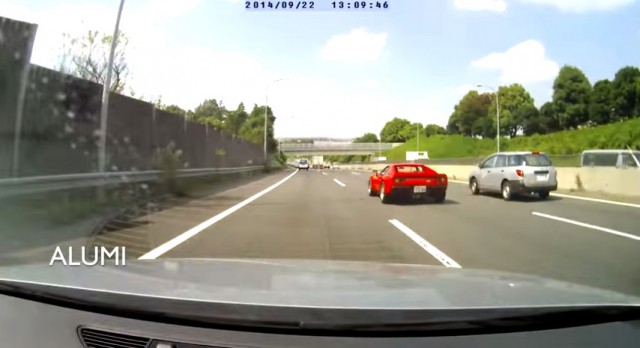 Video: Ferrari 288 GTO Loses Wheel in High Speed Run 