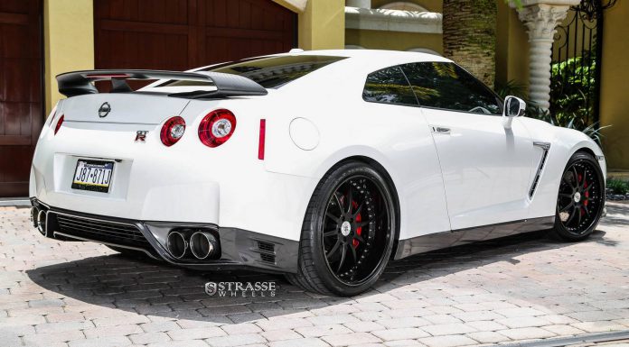 Pearl White 2015 Nissan GT-R Black Edition