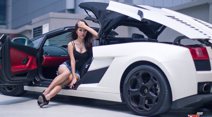 Vanessa Meets Lamborghini Gallardo Spyder