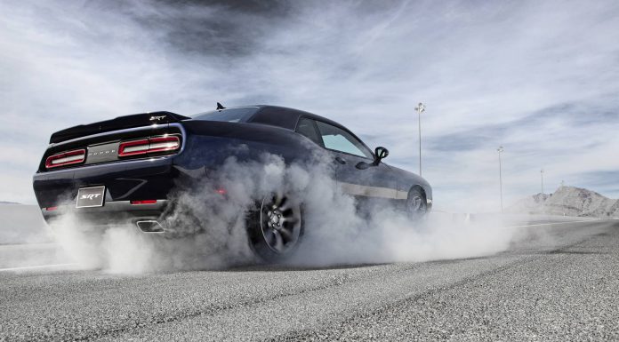 2015-dodge-challenger-srt-hellcat-17