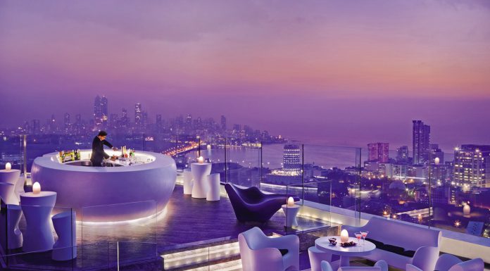 Four Seasons, Mumbai - Bar - AER