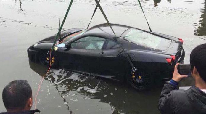 Ferrari F430 Crashes into a River in China 