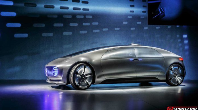 CES 2015: Mercedes-Benz F 015 Luxury in Motion Concept