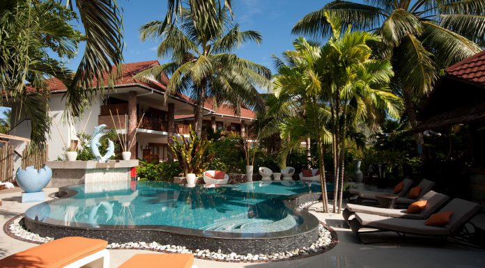 Le Duc de Praslin Pool