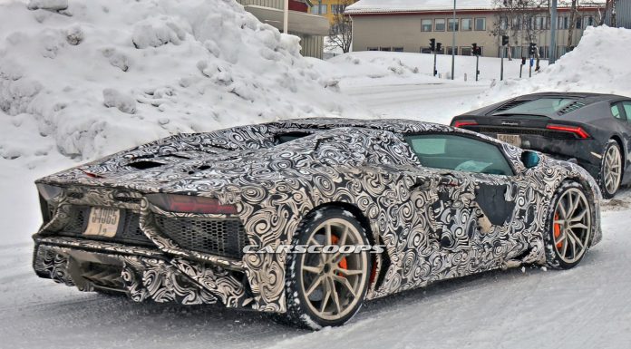 2017-Lamborghini-Aventador-SV-Roadster-1