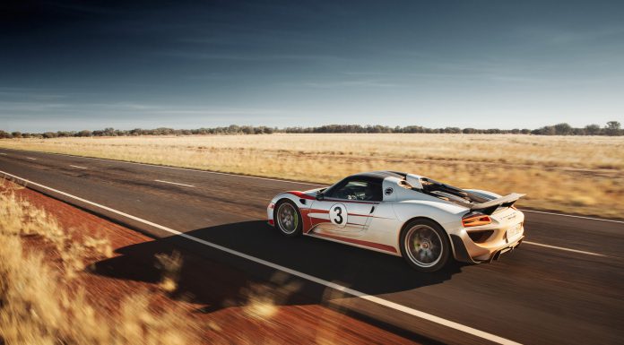 porsche-918-spyder-in-the-australian-outback_100508234_h