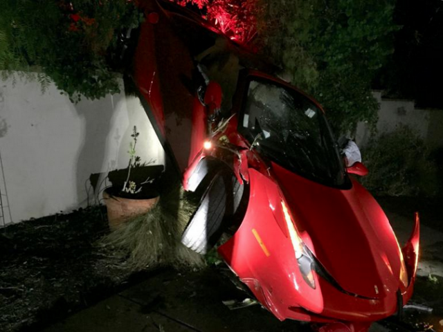 Ferrari 458 Spider crashes in California