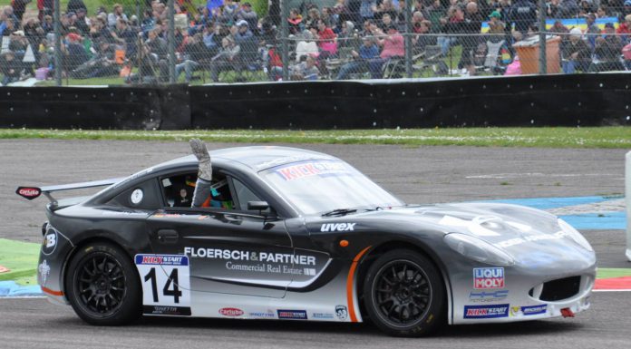 Sophia Floersch waves after her second win at Thruxton