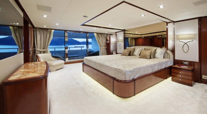 Superyacht VICA by Benetti Owners suite 