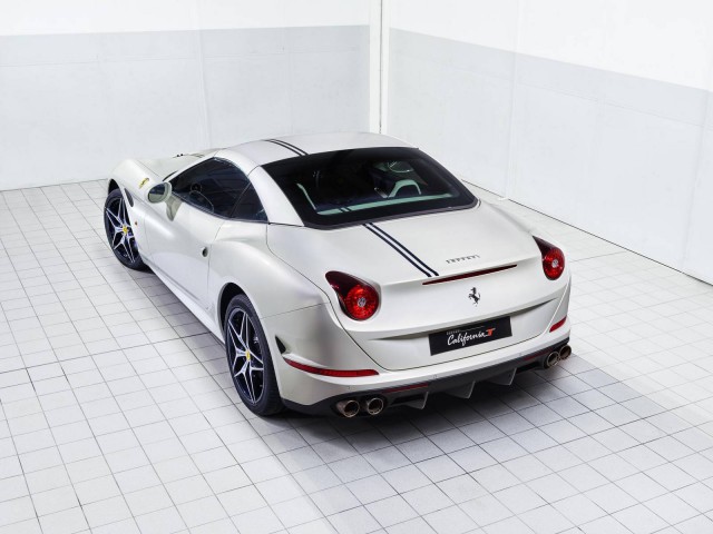 Ferrari California T rear