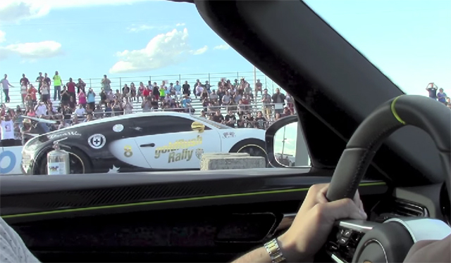 Porsche 918 Spyder vs Bugatti Veyron Super Sport drag race
