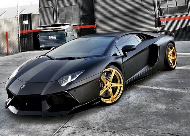 Chris Browns Lamborghini Aventador gets transformed